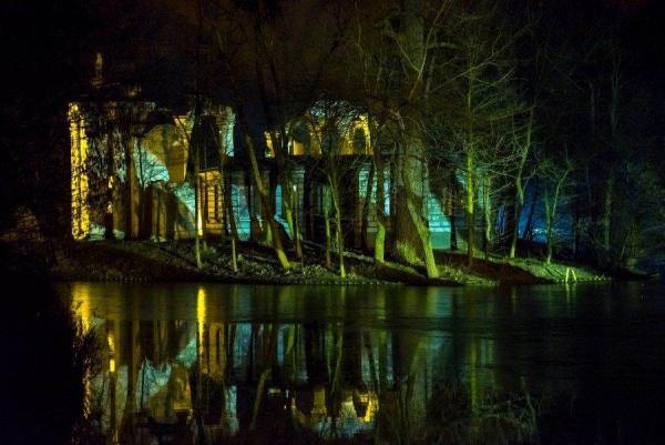 Фотоотчет с посещения «Зимнего вечера света» в парке Королевские Лазенки в Варшаве